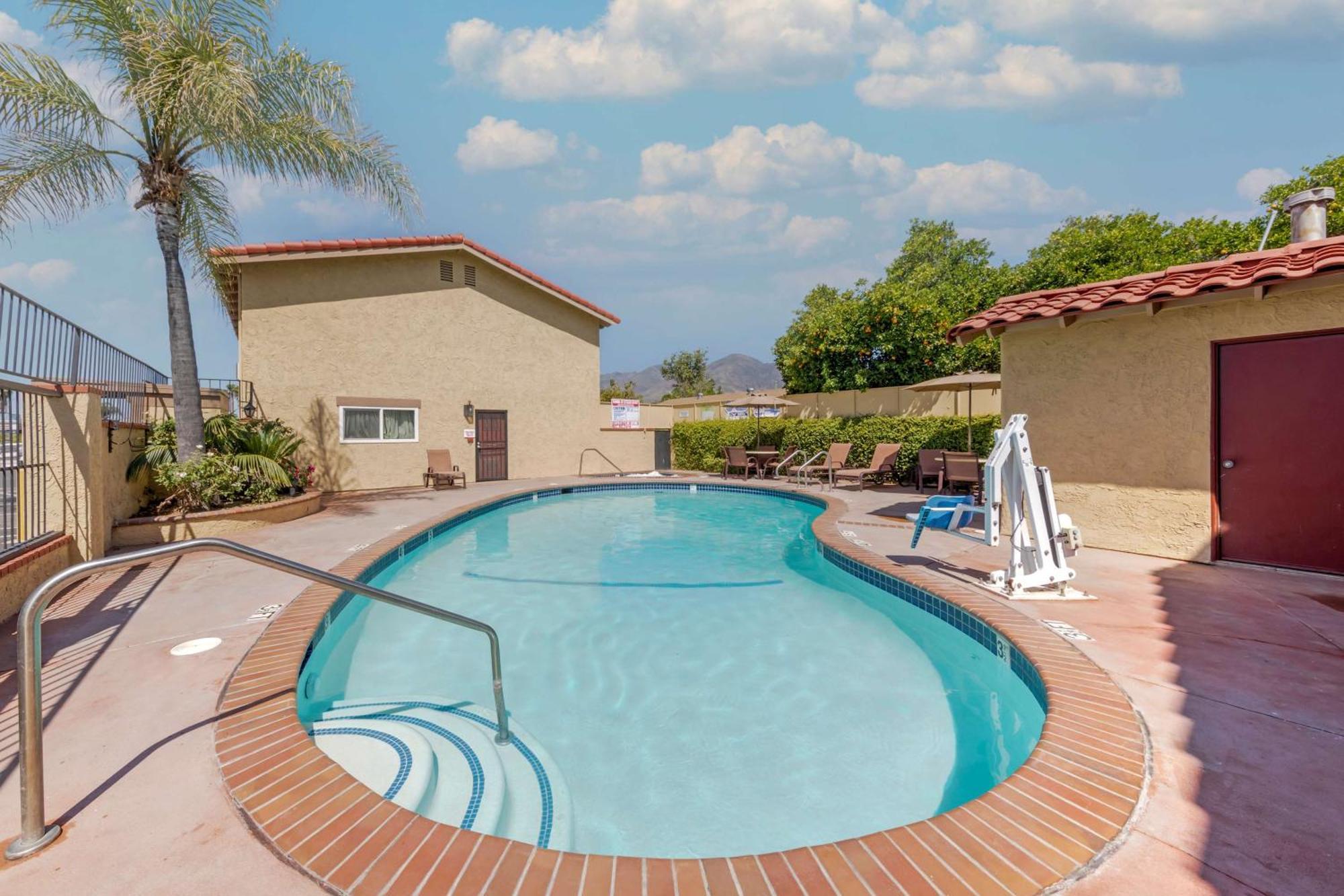 Best Western La Posada Motel Fillmore Экстерьер фото